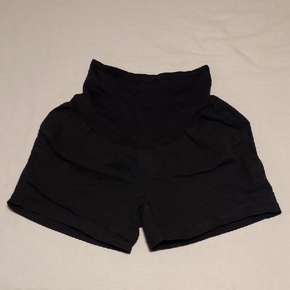 Old Navy Pants - Old Navy High Waist Black Shorts Versatile Style